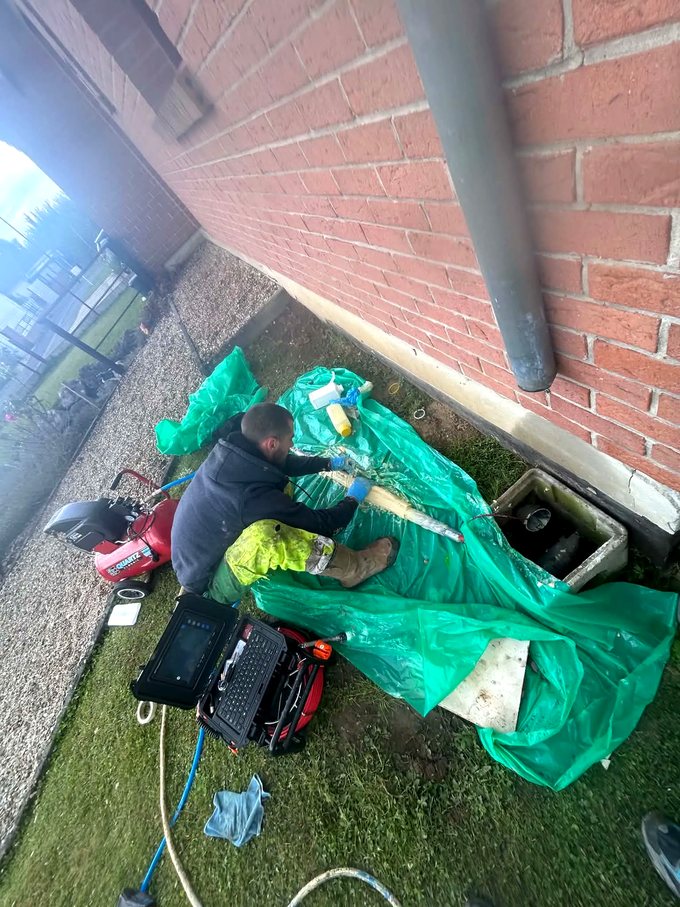 Chemisage par manchette d'une canalisation à Roubaix